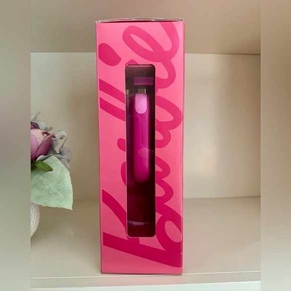 🎉LAST CHANCE🎉Limited Edition Stanley BARBIE™ ICON
40 OZ QUENCHER - Picture 4 of 16